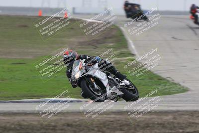 media/Nov-29-2025-TrackDaz (Sat) [[10ae2d9bce]]/A Group/Session 3 (Outside Grapevine)/